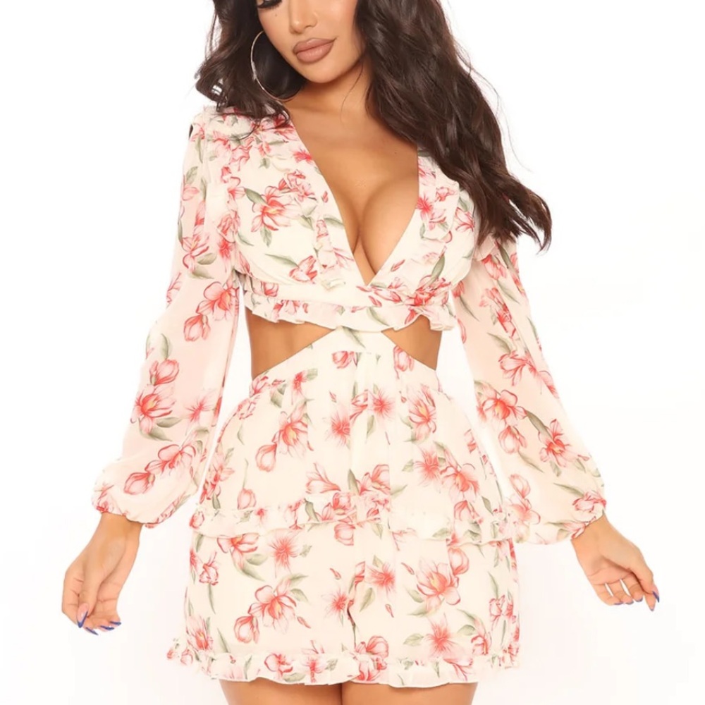 Fashion nova Floral Cutout romper with lace up back